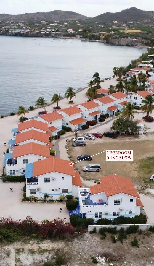 Marazul Dive Resort. 3 Bedroom Seafront House. Dive, Snorkel, Enjoy Amazing Sunsets Westpunt Holiday home