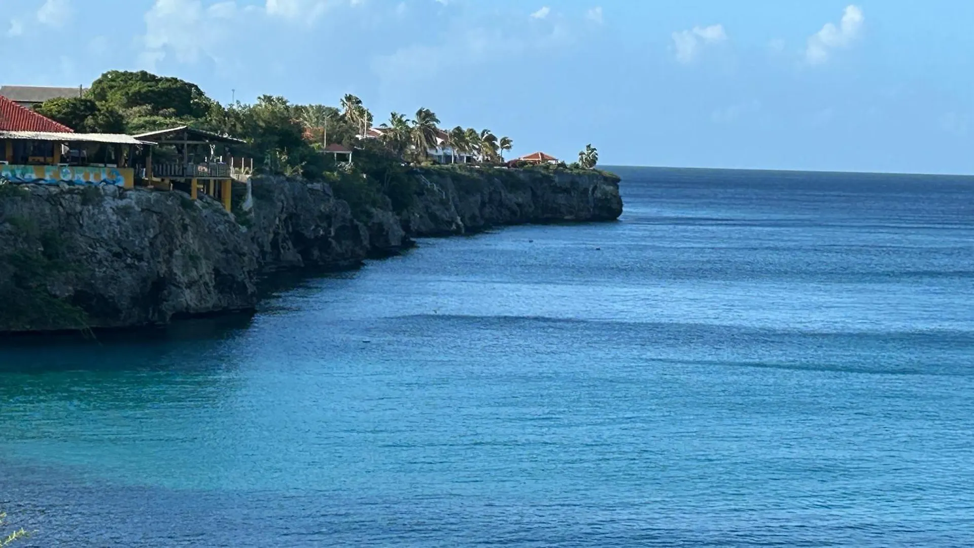 Marazul Dive Resort. 3 Bedroom Seafront House. Dive, Snorkel, Enjoy Amazing Sunsets Westpunt Holiday home